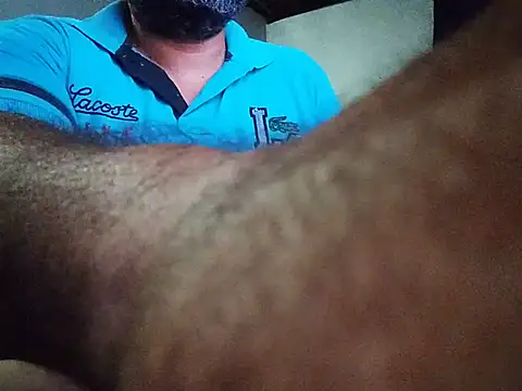tarra122 Adlı Modelin Canlı XXX Sohbeti