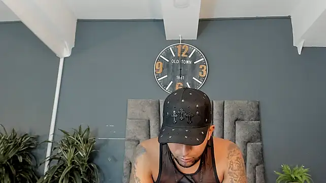 Pertunjukan Kamera Web Robin_Rief