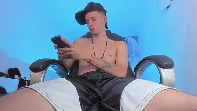 Онлайн чат XXX FrannBoy