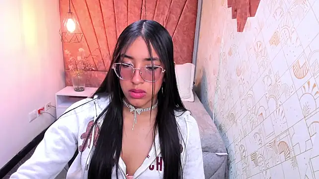 Gia_Evans__ élő XXX-chatje