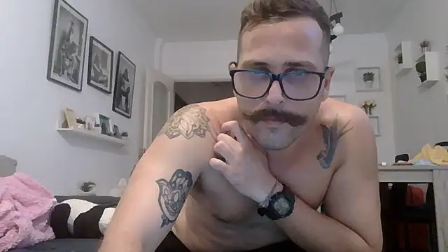 yanick931 Webcamshow