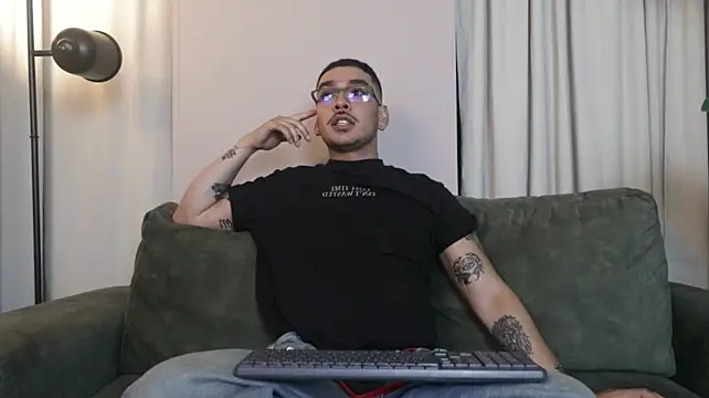 צ'אט XXX בשידור חי של xdaniruiz