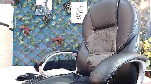 XXX chat uživo modela jac_cox