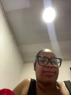 NV-Nikolln Live XXX chat