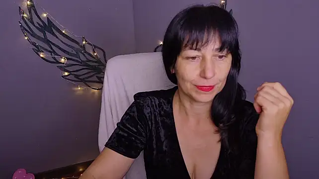 LiluGrants – Live XXX-chat