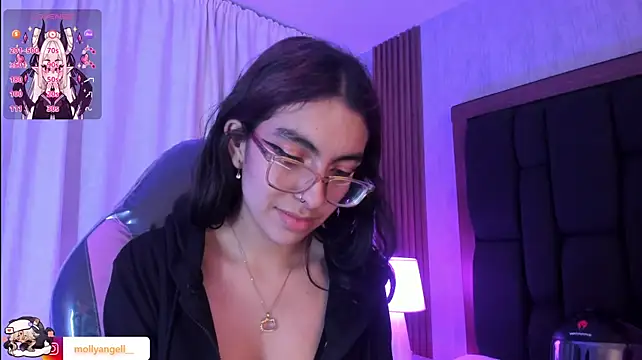 Molly_A Chat XXX live