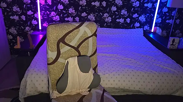 Chatroom XXX en direct de Vuitton