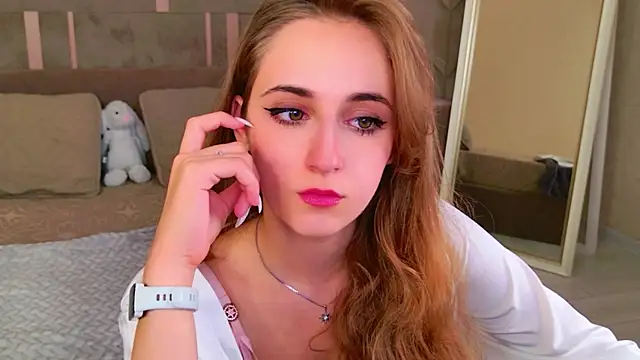 Tara_Keats live XXX chat