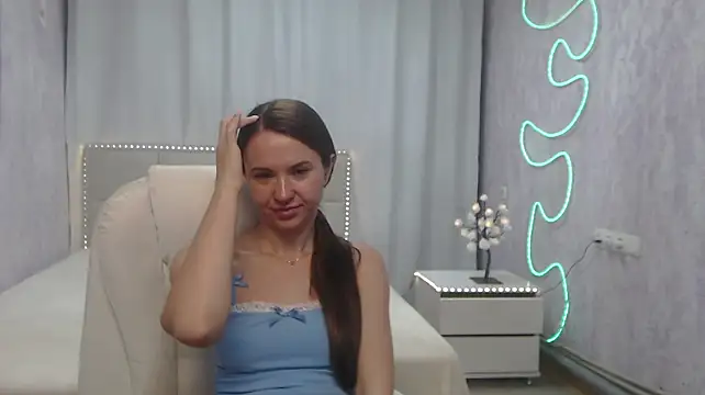 KaraCriegs' Live XXX Chat