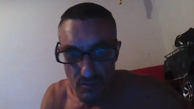 Squirtlover81 – webcam-show