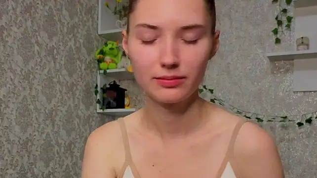 _kikiclark__n Live XXX chat