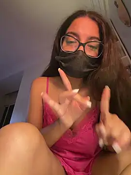 Show modela IRIS-GIRL na web-kameri