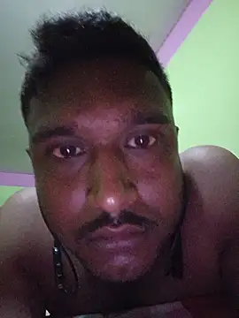 Pertunjukan Kamera Web Cool_boy121