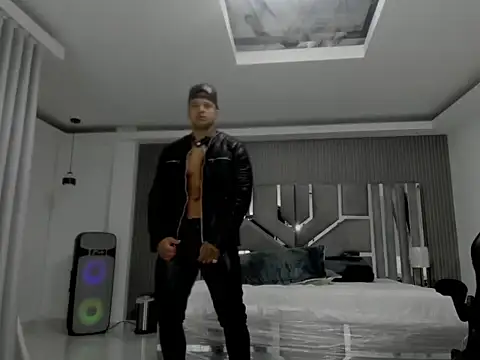 master_leather 라이브 XXX 채팅