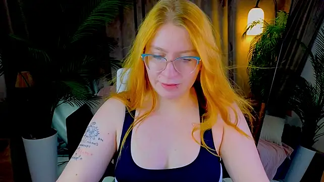 Chatroom XXX en direct de AliceBrightside