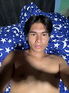 Sexy_latino_outdoors Webcamshow