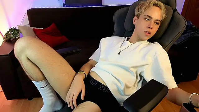 XXX chat uživo modela Yan_Cat
