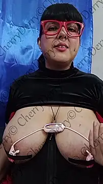 Živý XXX chat CherryDerry