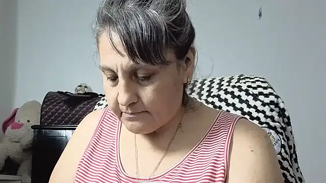 merlyna_goldens élő XXX-chatje