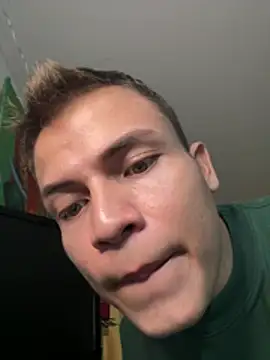 XXX chat uživo modela _Leo_Boy