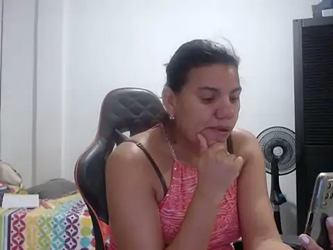Adriana_0312 Obrolan Langsung XXX