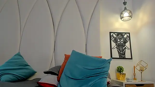 Logan_WolfJS live XXX chat