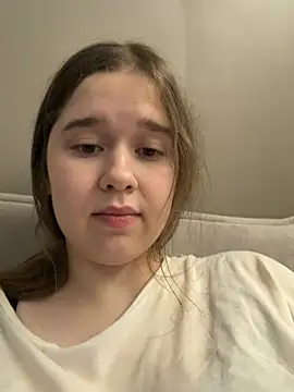 HornyGirlH ওয়েবক্যাম শো