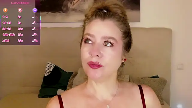 PetersEmily Adlı Modelin Canlı XXX Sohbeti
