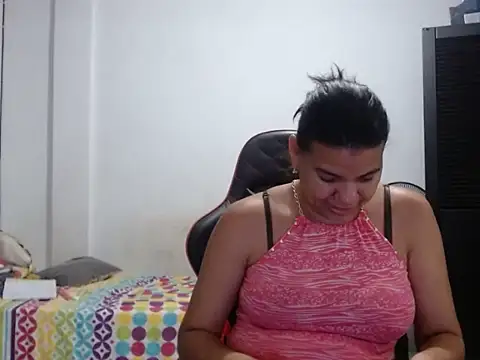 XXX chat uživo modela Adriana_0312