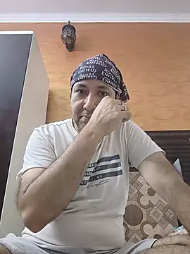 13hornyy Pertunjukan Webcam