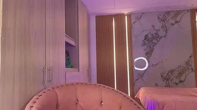 Pokazy przed kamerką – scarlett_nyx