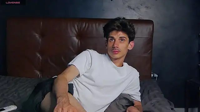 DanielCrush1's Live XXX Chat