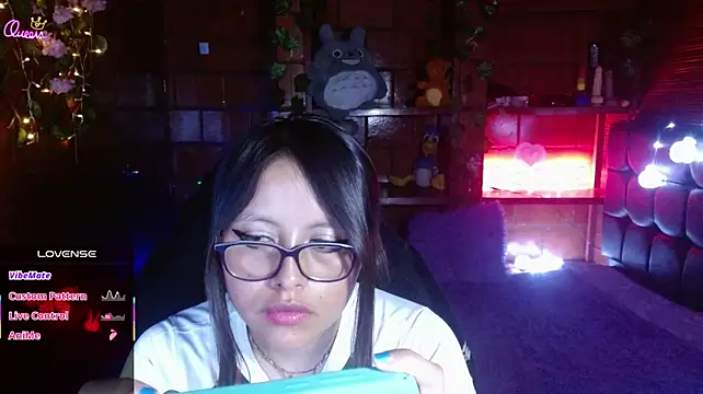 MidoriQuiinn 现场XXX聊天
