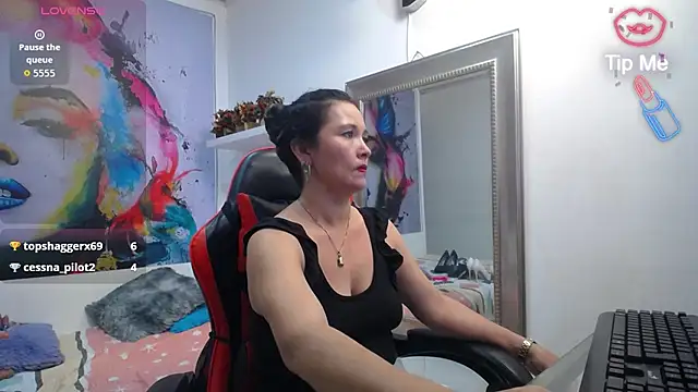Онлайн чат XXX noelia_milf19