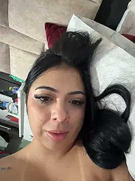 xoxo_sol élő XXX-chatje