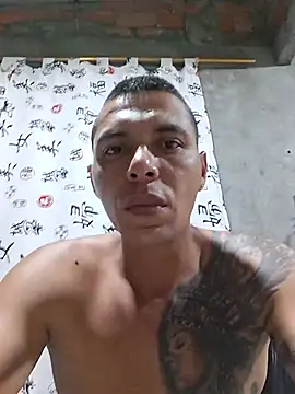 Chat XXX en directo de Andrezzz69
