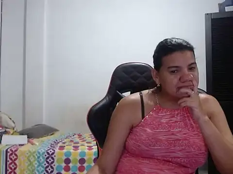 Adriana_0312 라이브 XXX 채팅