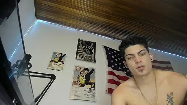 charlie_hotxxx webcam show