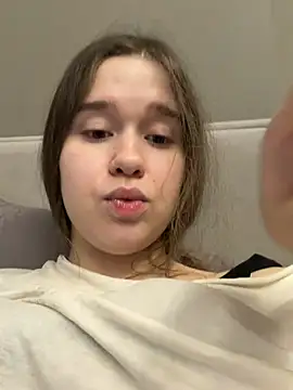 HornyGirlH Webcam-Show
