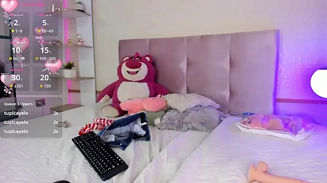 Chat XXX en directo de Alix_Cross