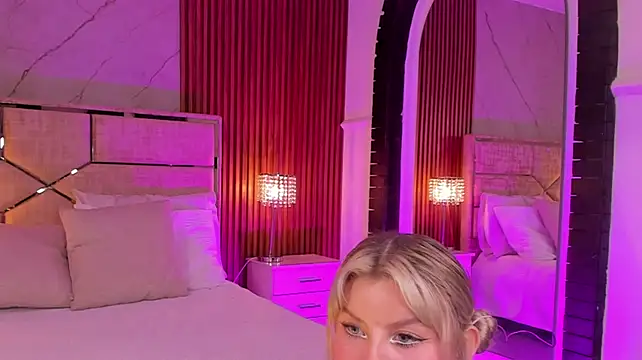 LolaAngellx Chat XXX in diretta