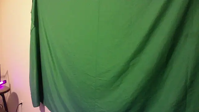 Czat XXX na żywo – Triggerhappycj100