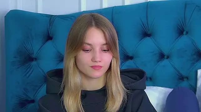StacyEvances' Live XXX Chat