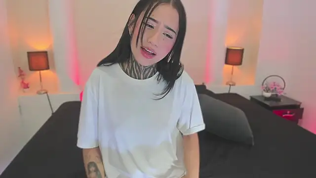 Živý XXX chat Dark_Kitty_666