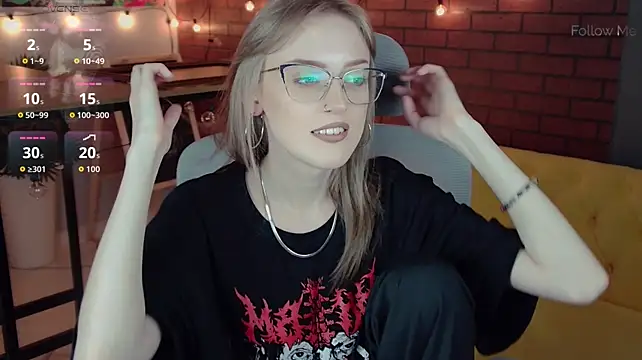 Chat +18 de KiraMontoya ao vivo