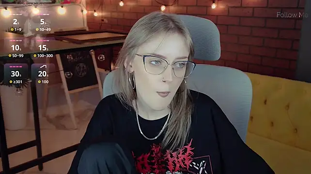 XXX chat uživo modela KiraMontoya