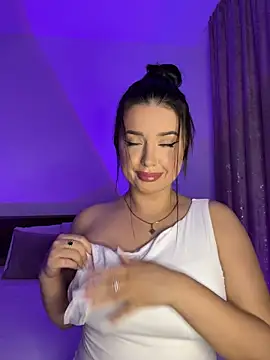 LaraAnnee's Live XXX Chat
