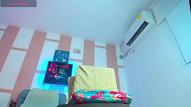 OpraxBellinda's Webcam Show