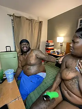 Tattedupdek XXX чат на живо