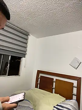 Taylor_DiamondBoy Live XXX Chat